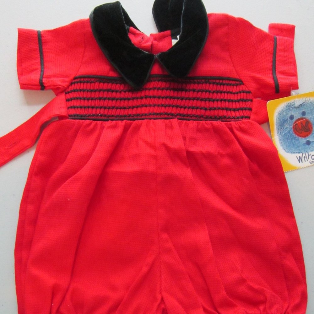 NWT! Will’Beth Infant Baby Boutique Sz 3M Red Smocked Romper Holiday Christmas